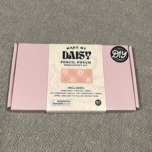 Eccolo Make My Daisy Pencil Pouch Needlepoint Kit